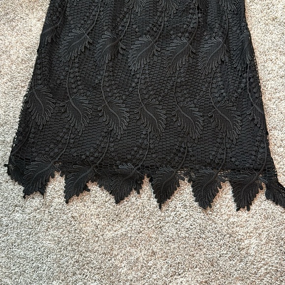 Adrianna Papell black lace dress- size 8 - Picture 3 of 6